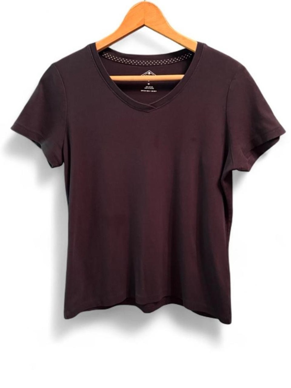Women's Short Sleeve V-Neck Tee - Black